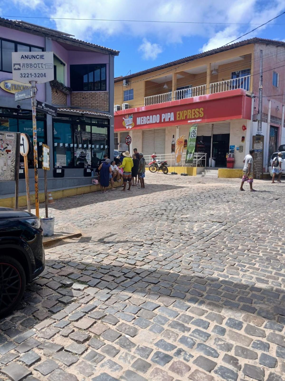 1 Coco Bambu Pipa Apto 1, A 200 M Da E A 100 M Do Centro Da Apartamento *